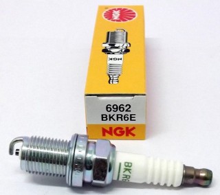  NGK BKR6E(S)  (4856/3783)  4- SUZUKI DF140